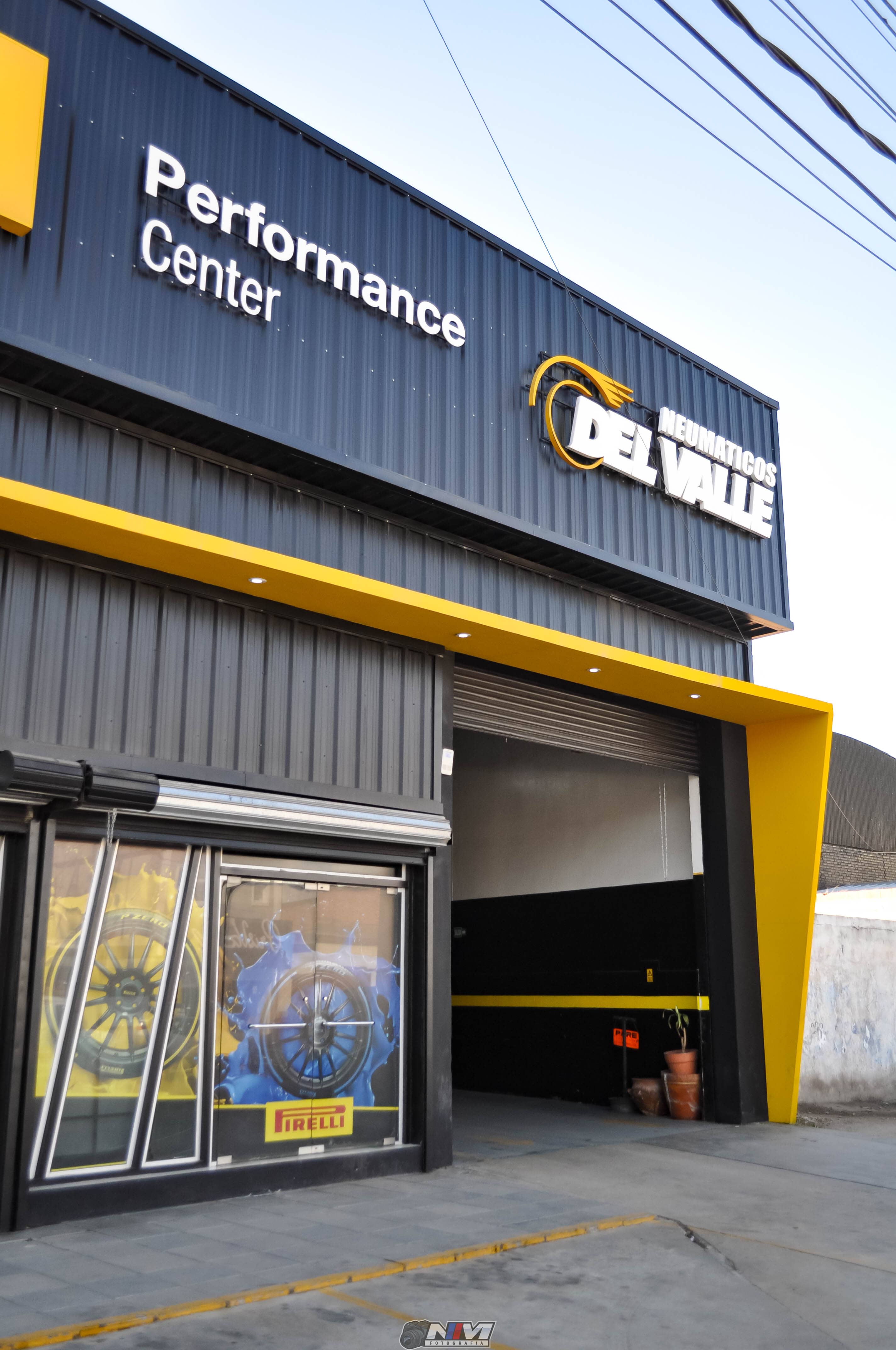 Local Neumáticos del Valle